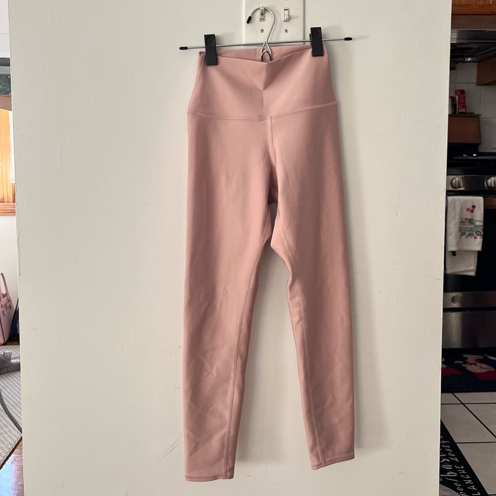 Alo yoga 7/8 high waist airlift legging pale mauve